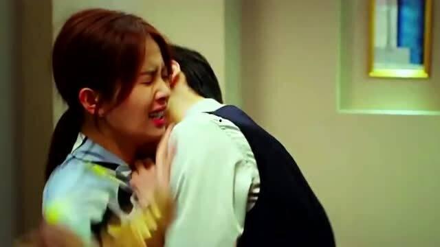 吃瓜群众亲吻戏视频大全,盘点那些令人脸红的亲吻戏经典瞬间