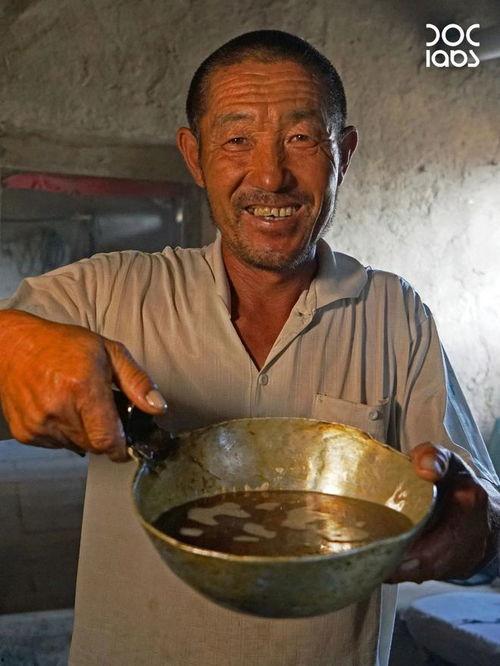 一名吃瓜嗑瓜子群众,揭秘吃瓜群众的嗑瓜子日常