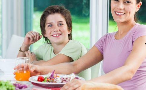 幸福一家人吃瓜群众,吃瓜群众的温馨日常